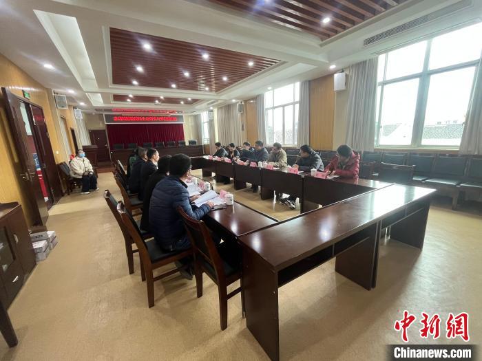 寧波大學(xué)東海研究院召開相關(guān)工作會議。(資料圖) 寧波大學(xué)東海研究院供圖