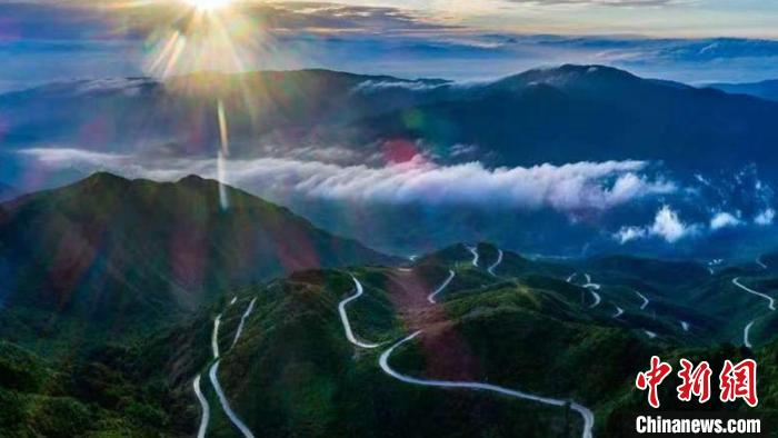 湖南城步苗族自治縣地處湘西南苗疆要區(qū)。　城步縣委宣傳部 供圖