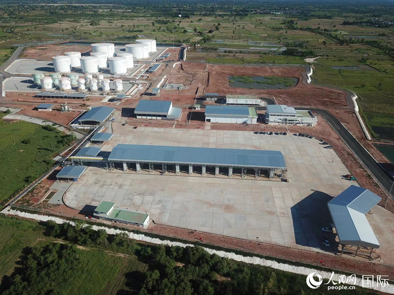 泰國(guó)東北部成品油管道項(xiàng)目終端罐區(qū)。人民網(wǎng)記者 孫廣勇攝