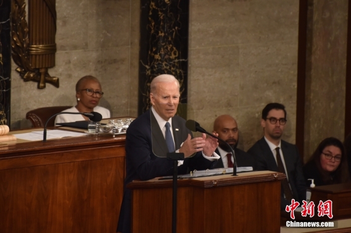 當(dāng)?shù)貢r(shí)間2月7日晚，美國(guó)總統(tǒng)拜登在國(guó)會(huì)發(fā)表其任內(nèi)第二次國(guó)情咨文演講。圖/<a target='_blank' href='/' _fcksavedurl='/'><p  align=