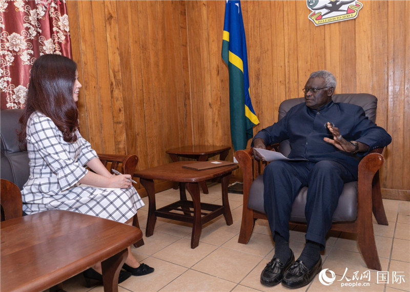 2023年9月14日，所羅門群島總理梅納西·索加瓦雷在首都霍尼亞拉接受人民網(wǎng)記者專訪。人民網(wǎng) 賀吉攝
