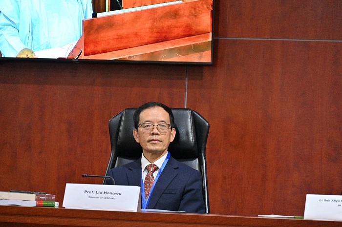 浙江師范大學(xué)非洲研究院院長劉鴻武作會議總結(jié)。浙江師范大學(xué)非洲研究院供圖