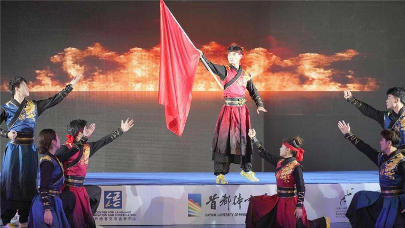 圖為“華夏風(fēng) 功夫情”演出場(chǎng)景，中國(guó)駐阿聯(lián)酋大使館供圖