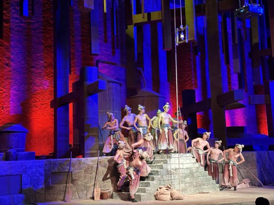 　　《天釀》演出場(chǎng)景。本報(bào)記者劉書文攝