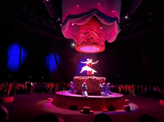 　　《天釀》演出場(chǎng)景。本報(bào)記者劉書文攝