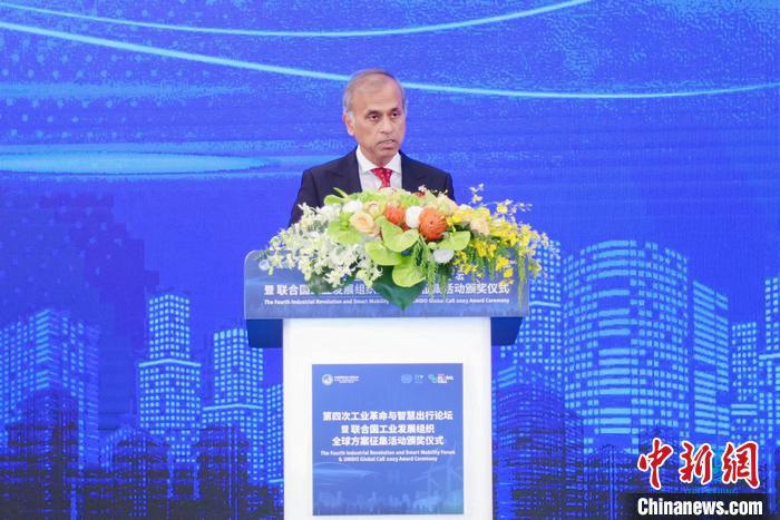 聯(lián)合國駐華協(xié)調(diào)員常啟德發(fā)表演講。