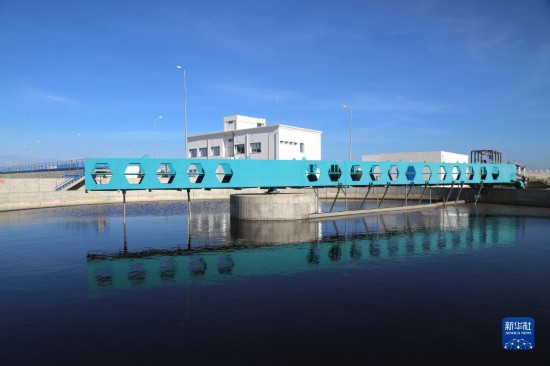 這是11月28日在突尼斯蘇塞市拍攝的中企承接建造的哈姆敦污水處理站一角。新華社記者 黃靈 攝