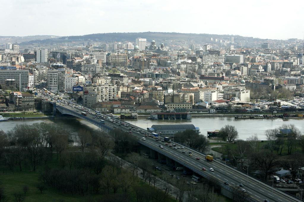 這是2015年3月30日拍攝的塞爾維亞首都貝爾格萊德老城區(qū)。貝爾格萊德是塞爾維亞的首都，坐落在薩瓦河和多瑙河的交匯處，是歐洲最古老的城市之一。新華社發(fā)（普雷德拉格·米洛薩夫列維奇攝）