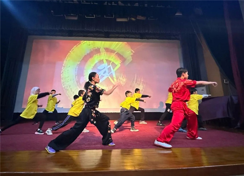 圖為2023“中華文化大樂園—埃及開羅營”閉幕式活動(dòng)現(xiàn)場。主辦方供圖