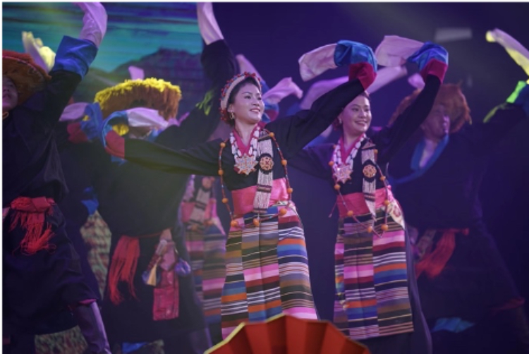 圖為2024“歡樂春節(jié)”中泰互致新春賀辭活動現(xiàn)場。 中國駐泰國大使館文化處供圖