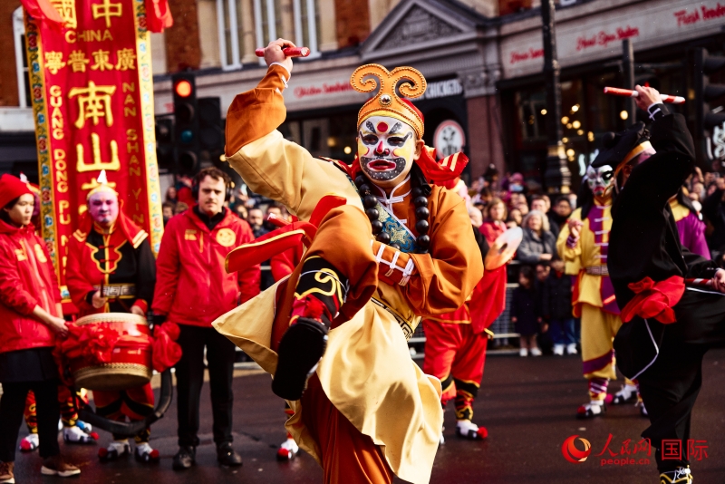 倫敦新春慶典現(xiàn)場。人民網(wǎng) 郭錦標、楊浩鵬攝