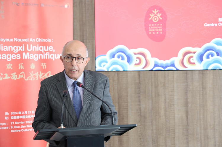 拉巴特文化藝術遺產復興協(xié)會主席德里希致辭?；艟z