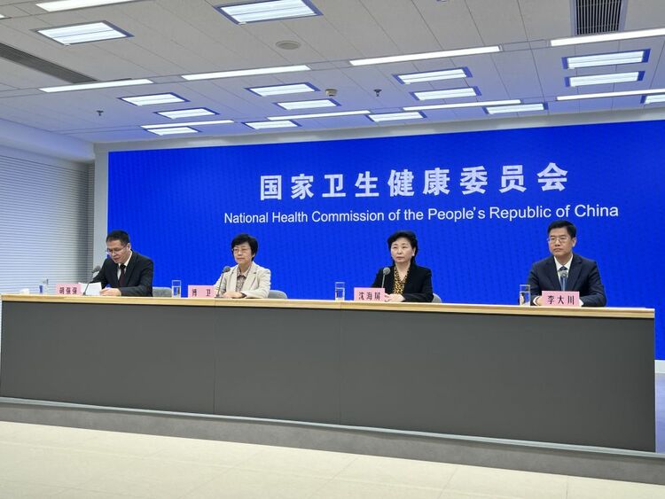 新華全媒+｜加強(qiáng)兒童?？?改善醫(yī)療服務(wù)——2024年醫(yī)療和婦幼健康這樣發(fā)力