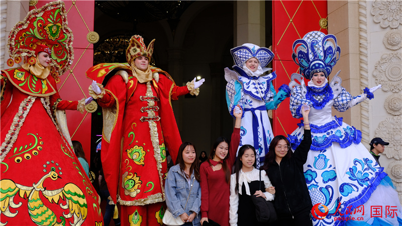 北京展覽館舉辦首屆俄羅斯“謝肉節(jié)”慶?；顒?。人民網(wǎng) 褚夢琦攝