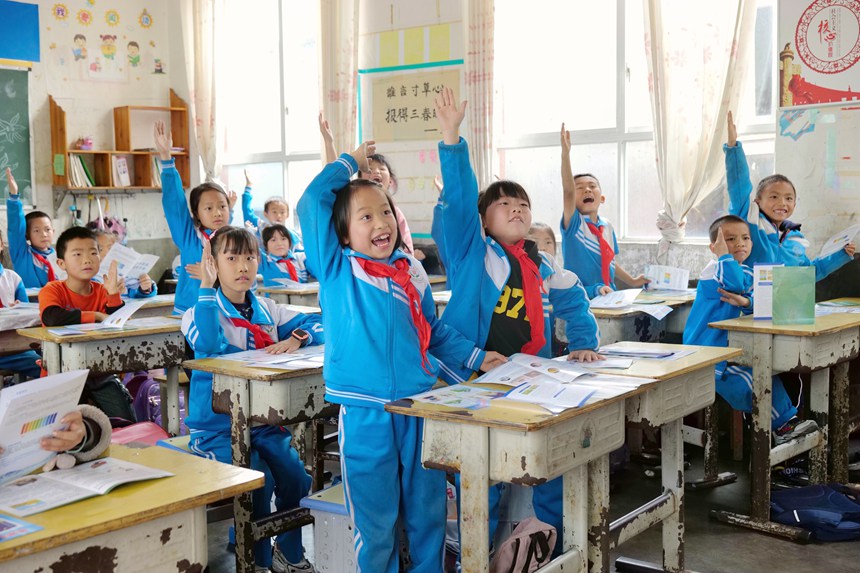 互動(dòng)問(wèn)答環(huán)節(jié)，同學(xué)們正在踴躍答題。