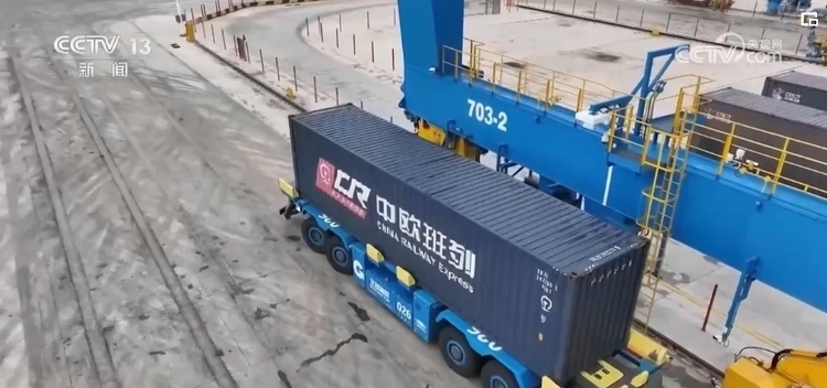 便企服務(wù)實(shí)打?qū)?為企業(yè)“出?！北ｑ{護(hù)航 經(jīng)濟(jì)發(fā)展“添”動(dòng)力