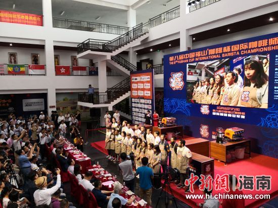 圖為參賽選手集體亮相。尹海明 攝