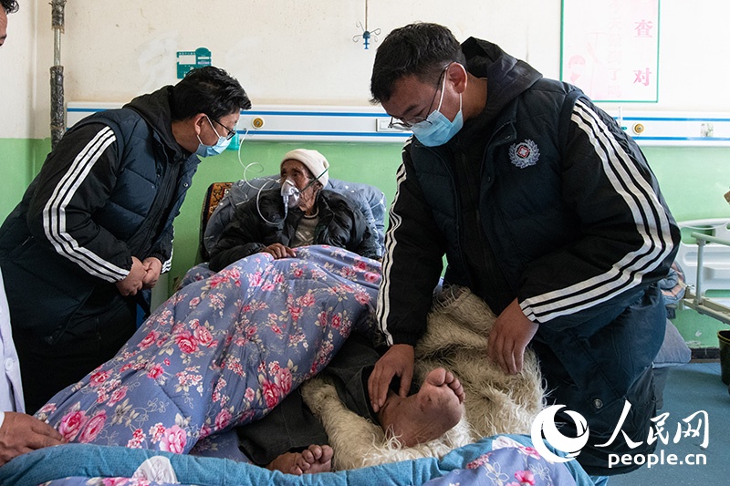 震中日記｜“謝謝，曼巴啦！”