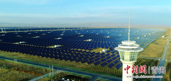 圖為青海海南光伏產業(yè)園區(qū)。王國棟攝