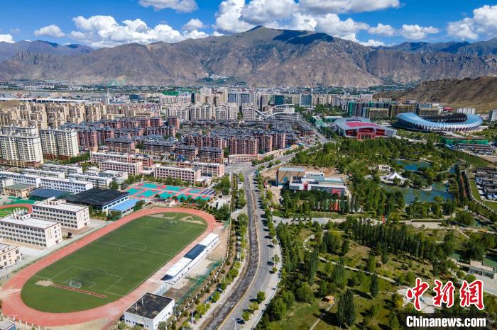 圖為西藏拉薩柳梧新區(qū)?！〗w波 攝