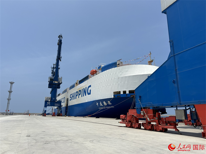 當(dāng)?shù)貢r(shí)間11月15日，?？吭阱X凱港的船只。人民網(wǎng)記者 周雨攝