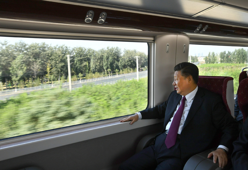 2019年9月25日，習(xí)近平總書(shū)記乘坐軌道列車前往北京大興國(guó)際機(jī)場(chǎng)。
