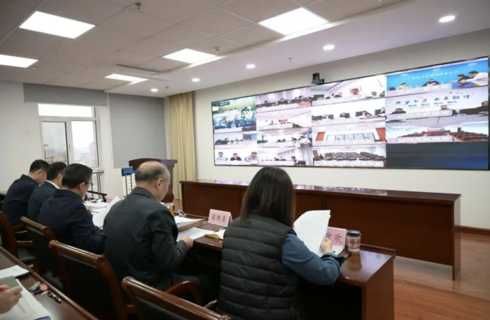 遼寧省數(shù)據(jù)局（省營商局）召開全省營商環(huán)境疑難訴求清理攻堅(jiān)工作視頻會(huì)議，聽取各地區(qū)2025年涉企營商環(huán)境訴求辦理工作情況。遼寧省營商局供圖