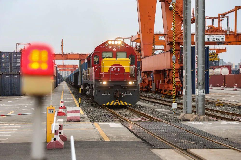 時政微觀察丨再次考察西部陸海新通道，總書記提出新要求