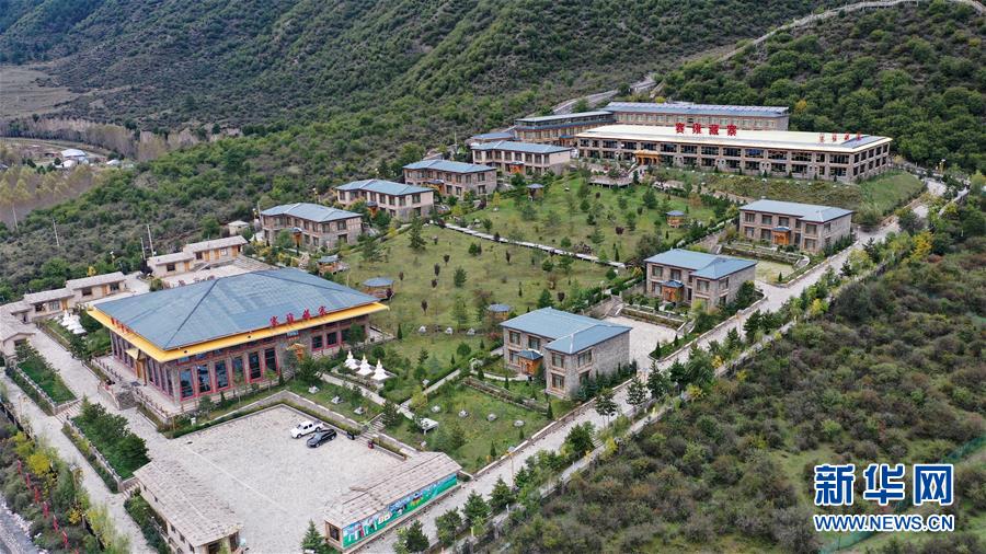 (全面建成小康社會“百城千縣萬村調(diào)研行”)(5)甘肅甘南:全域旅游助小康村加速發(fā)展