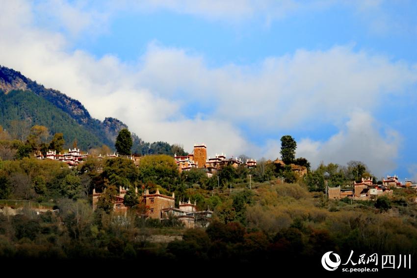 丹巴美景。李永安攝