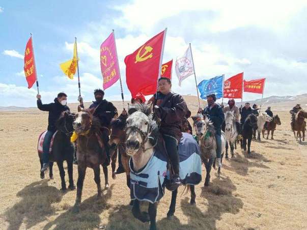 青?，斍撸厚R背宣講隊助推“1號”文件入腦走心