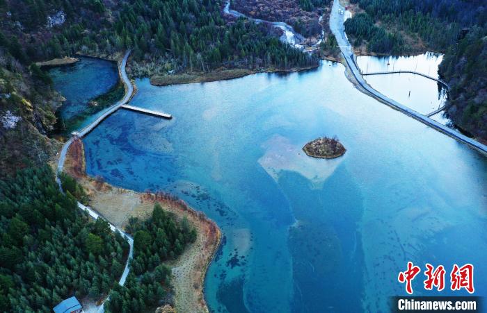 畢棚溝景區(qū)風光。　安源 攝