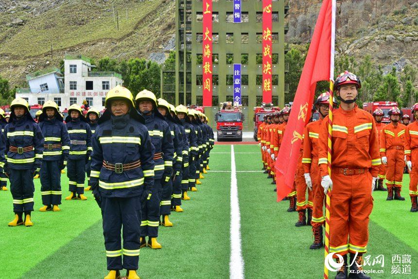 誓師大會(huì)現(xiàn)場(chǎng)。人民網(wǎng) 李海霞攝