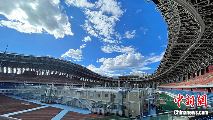 圖為8月15日，位于拉薩市柳梧新區(qū)拉薩市群眾文化體育中心內(nèi)的方艙醫(yī)院。 <a target='_blank' href='/'><p  align=