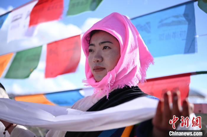 西藏:“情定當雄”篝火鍋莊晚會開啟拉薩文旅盛宴