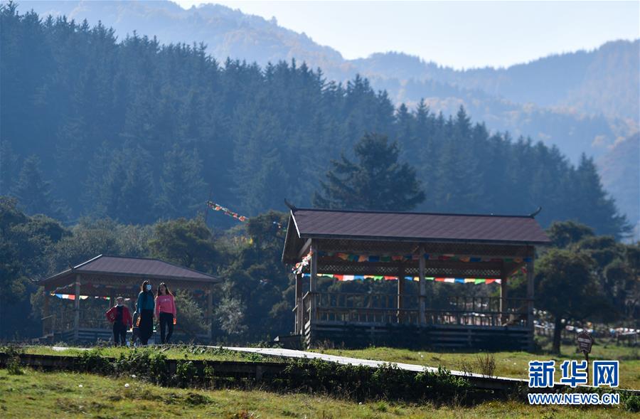 （全面建成小康社會(huì)“百城千縣萬村調(diào)研行”·圖文互動(dòng)）（3）青?？柎澹骸肮夤鞔濉钡娜A麗轉(zhuǎn)身