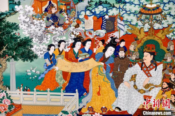 圖為5月16日，展覽中的新創(chuàng)唐卡作品(局部)。　李林 攝